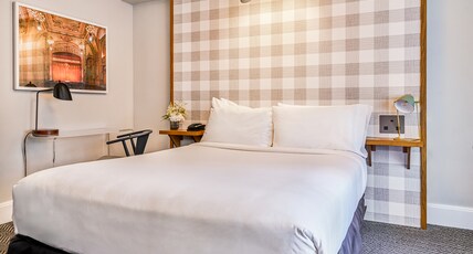 Paramount Times Square Room Type - Superior Queen