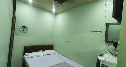 Om Shivay  Room Type - Room No. 101 ( Compact Cooler Room )