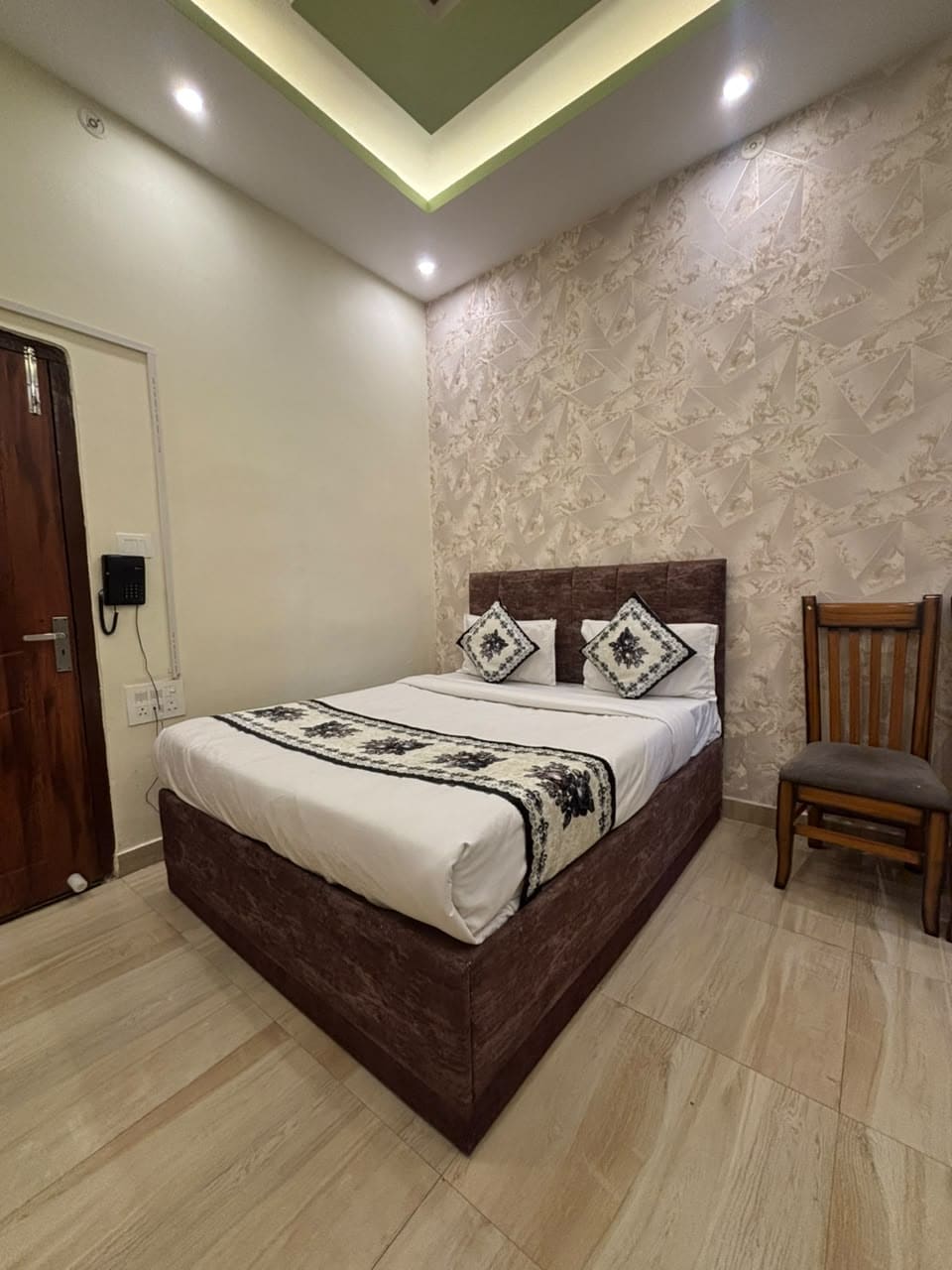 Hotel AYODHYA HERITAGE - Tap to explore photos