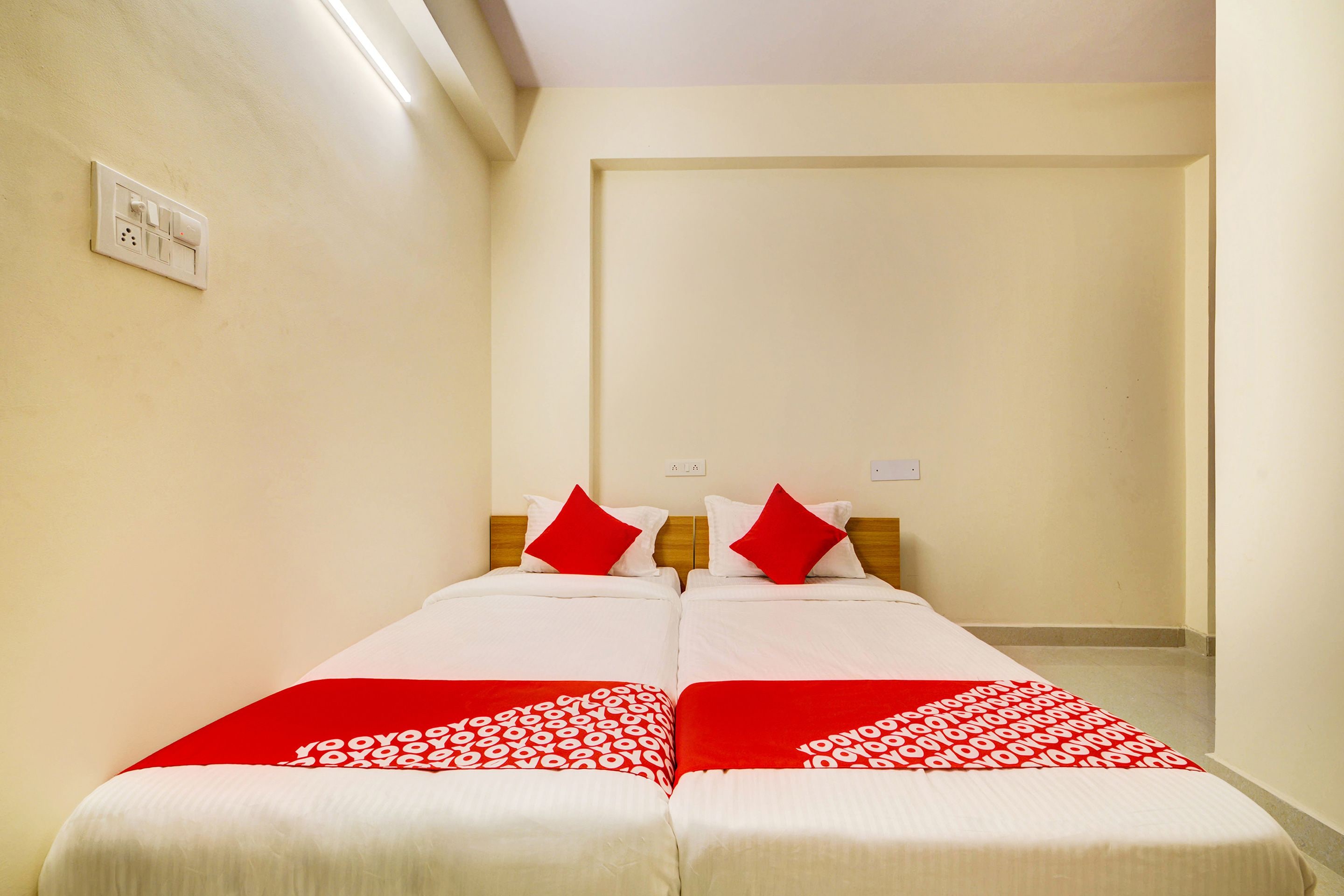 Hotel O JV Colony Near KFC Gachibowli - Tap to explore photos