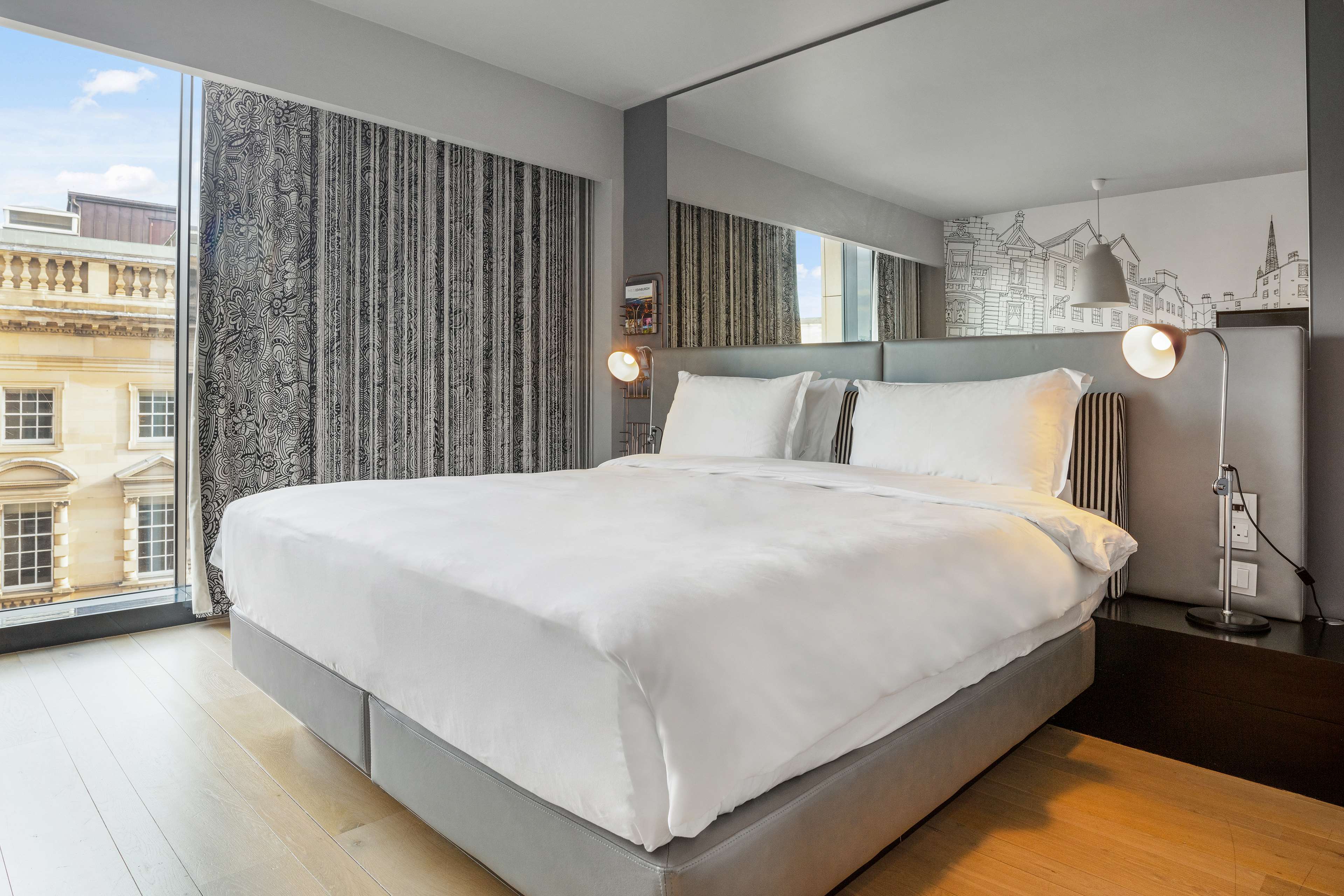Radisson Collection Hotel, Royal Mile Edinburgh - Tap to explore photos
