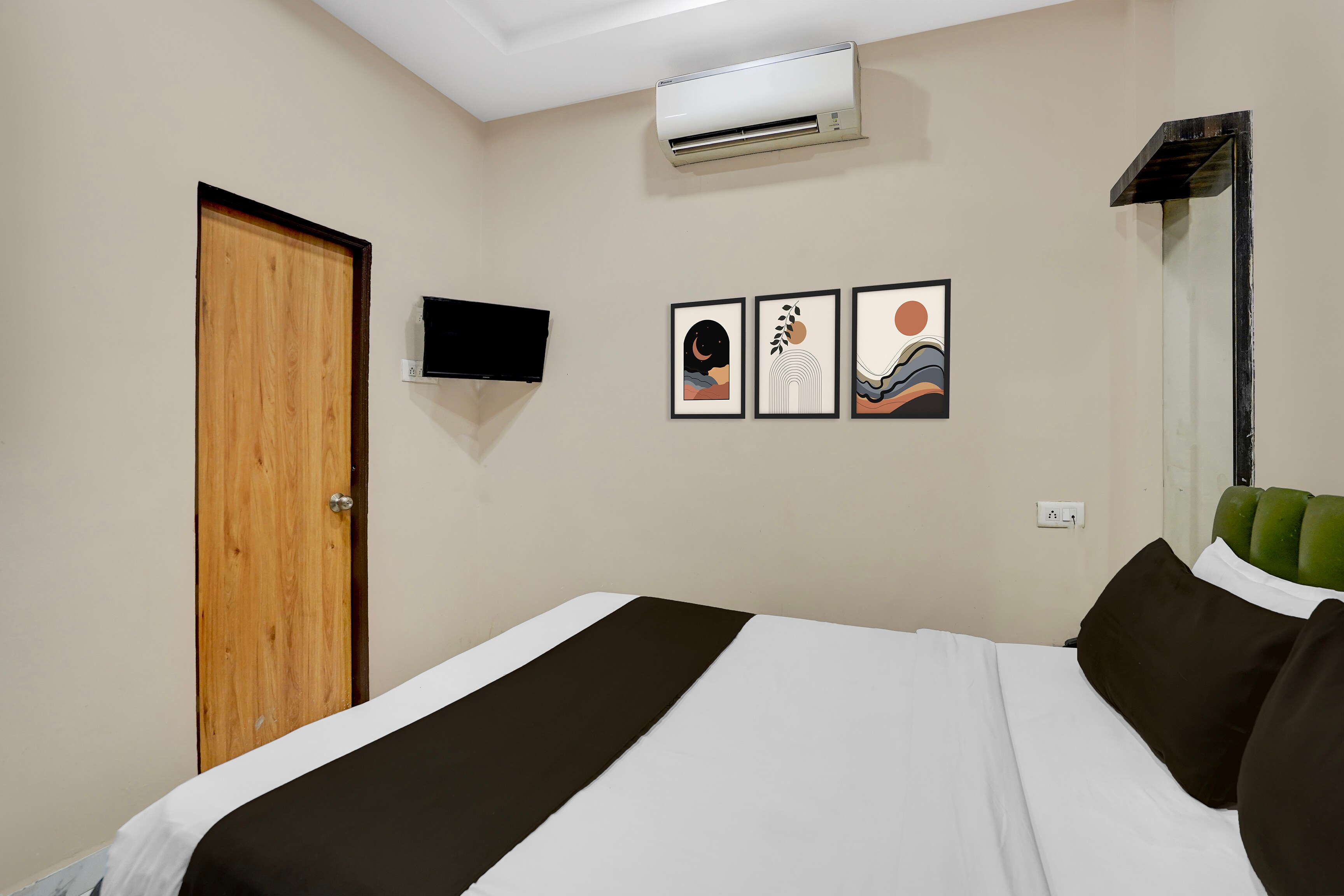 Hotel O Sonali - Tap to explore photos