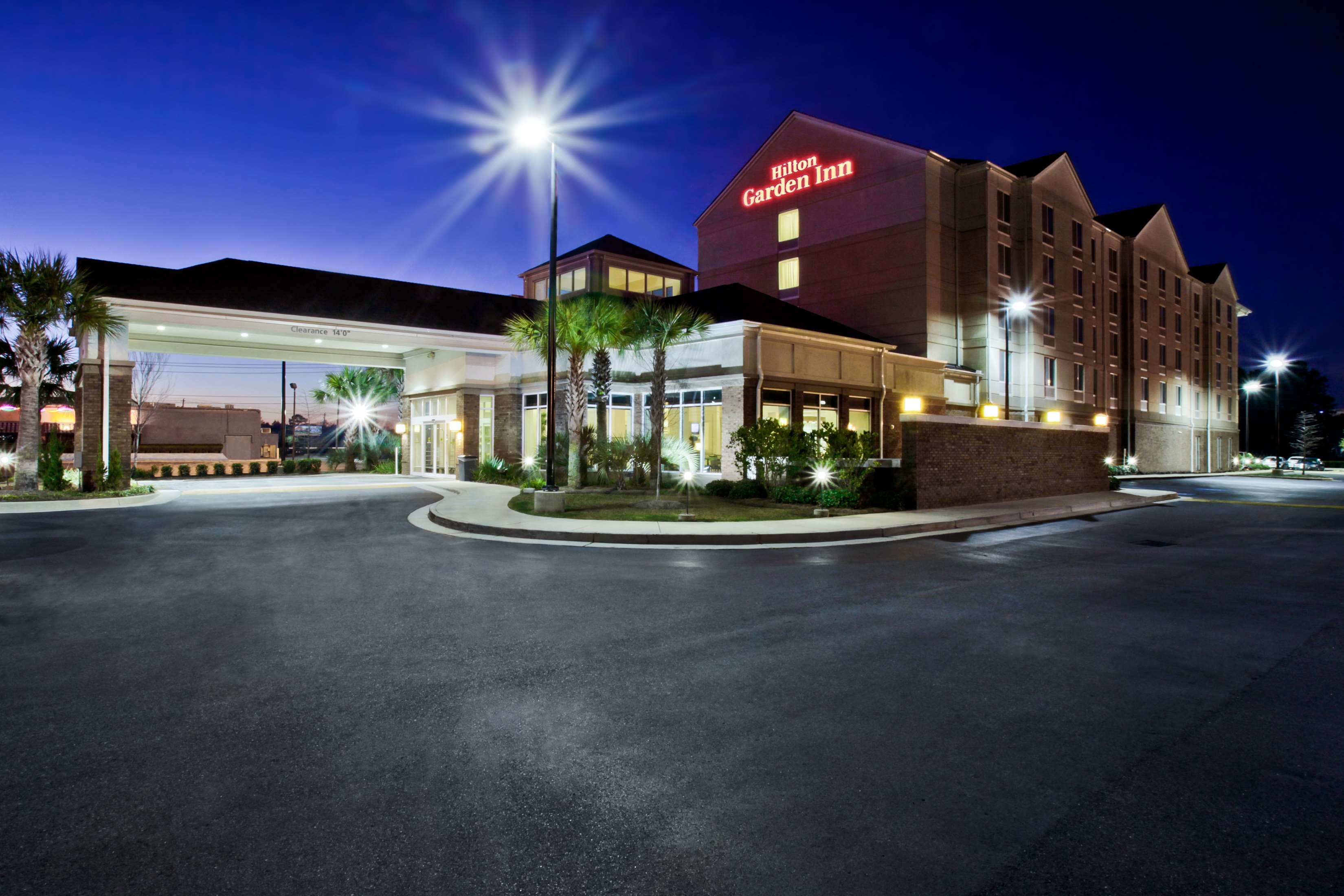 Hilton Garden Inn Mobile West - Tap to explore photos