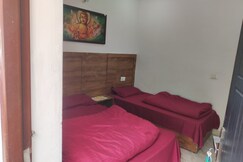 HOTEL GAYATRI & GAURA INN