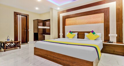 Hotel Royal Residency Near ISBT Mohali Chandigarh Room Type - Super Deluxe Room