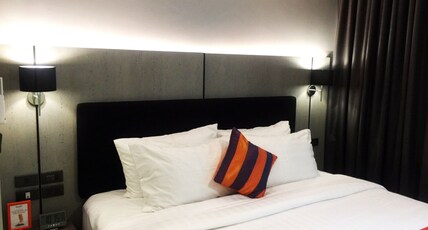 Studio Ekamai Room Type - Deluxe Room