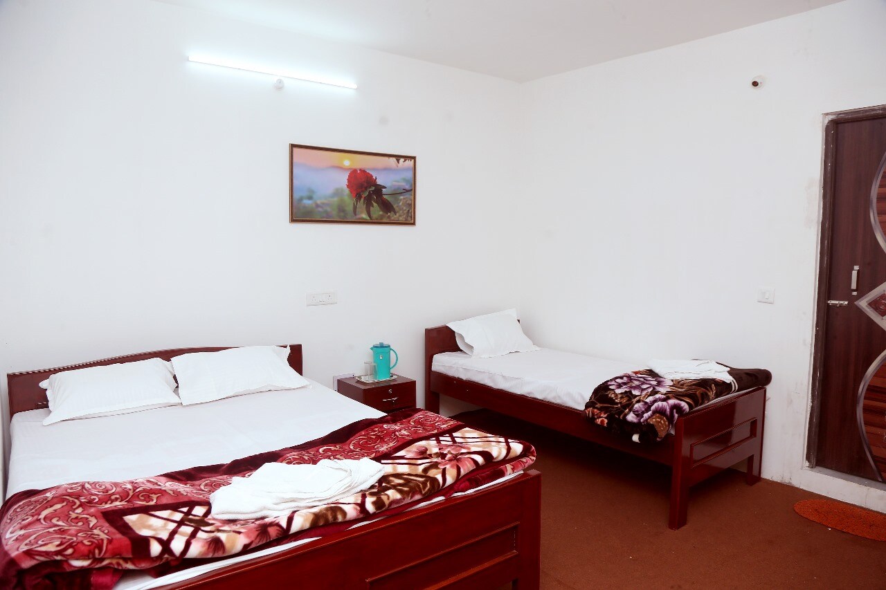 HIMALAYAN BLISS HOMESTAY - Tap to explore photos