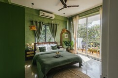 The Tropical Home 5 mins to Beach