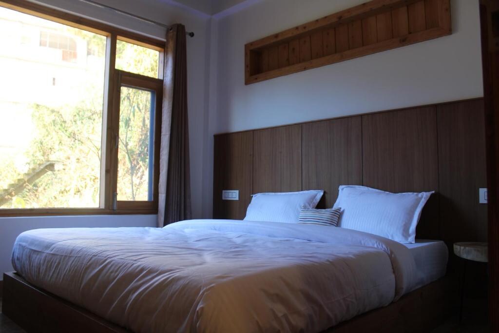 Silent woods 3 bhk wooden cottage - Tap to explore photos