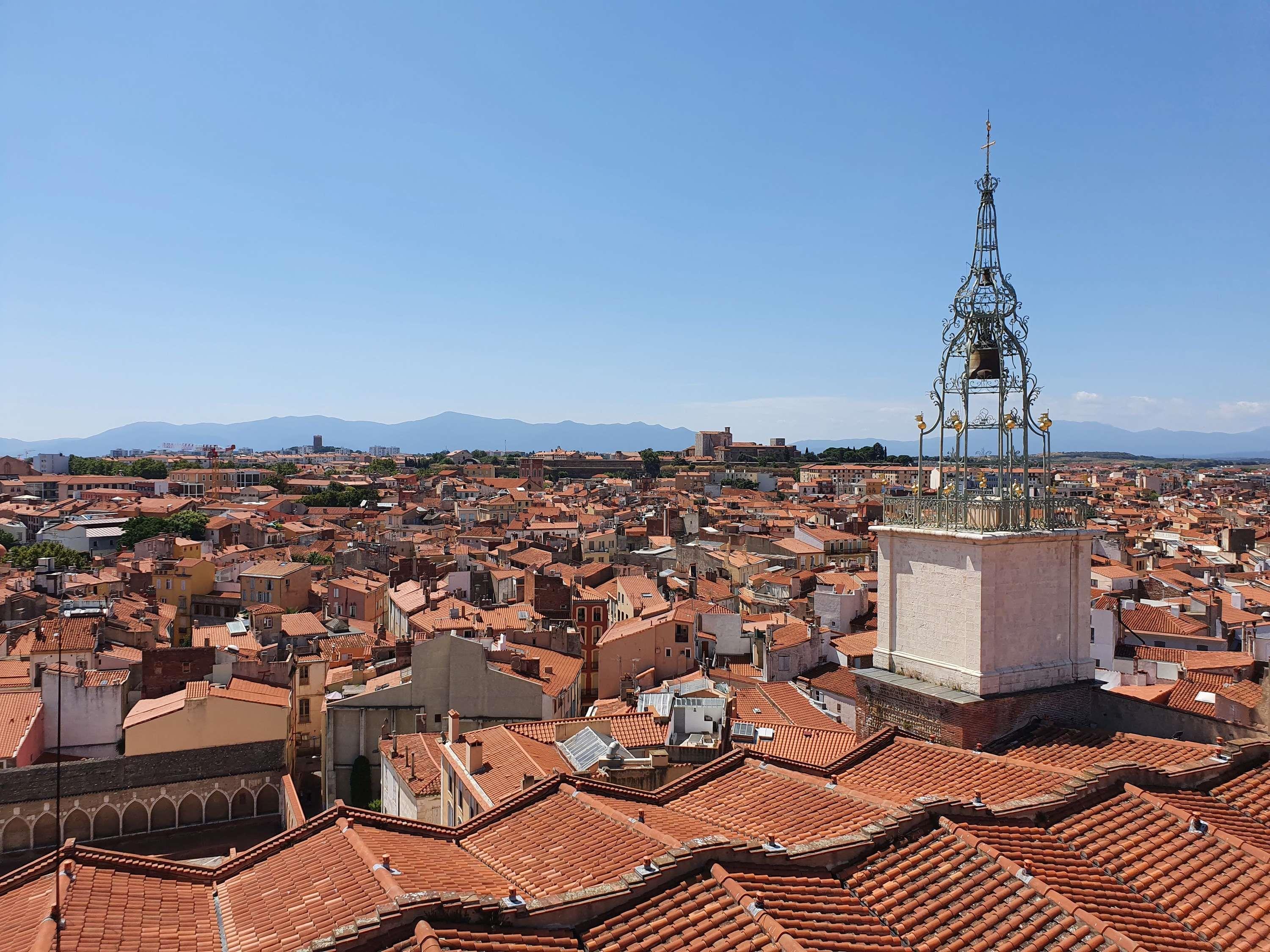 NOVOTEL SUITES PERPIGNAN CENTRE - Tap to explore photos