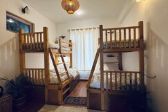 The Thatch Hostel & Cafe