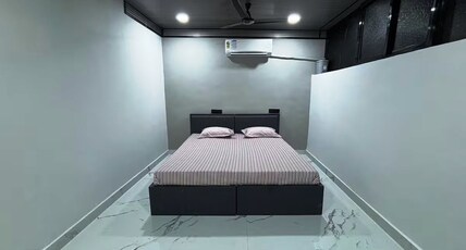 7 Compact Ensuite Room Heart of Mumbai Share Save Room Type - 7 Compact Ensuite Room Heart of Mumbai Share Save
