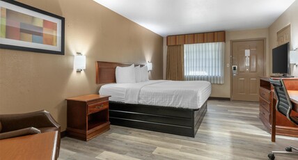 SureStay Plus Hotel By Best Western Poteau Room Type - Accessible - 1 King, Mobility Accessible, Bathtub, Smoking Room, Full Breakfast SureStay Plus Hotel By Best Western Poteau Room Type - Accessible - 1 King, Mobility Accessible, Bathtub, Smoking Room, Full Breakfast