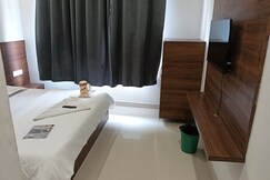 Hotel vasudev inn