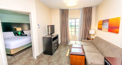 Staybridge Suites HOUSTON IAH - BELTWAY 8, an IHG hotel Room Type - 2 Queen Beds 1 Bedroom Suite