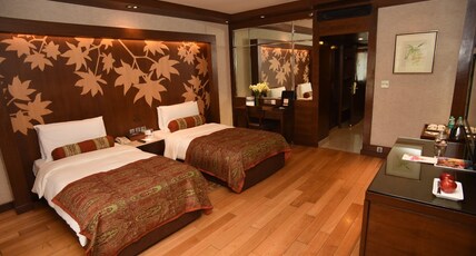 The LaLit Grand Palace Srinagar Room Type - Super Deluxe First Floor Twin Bed