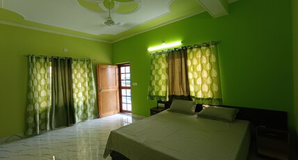 Welcome Home Stay Room Type - Deluxe Double Room