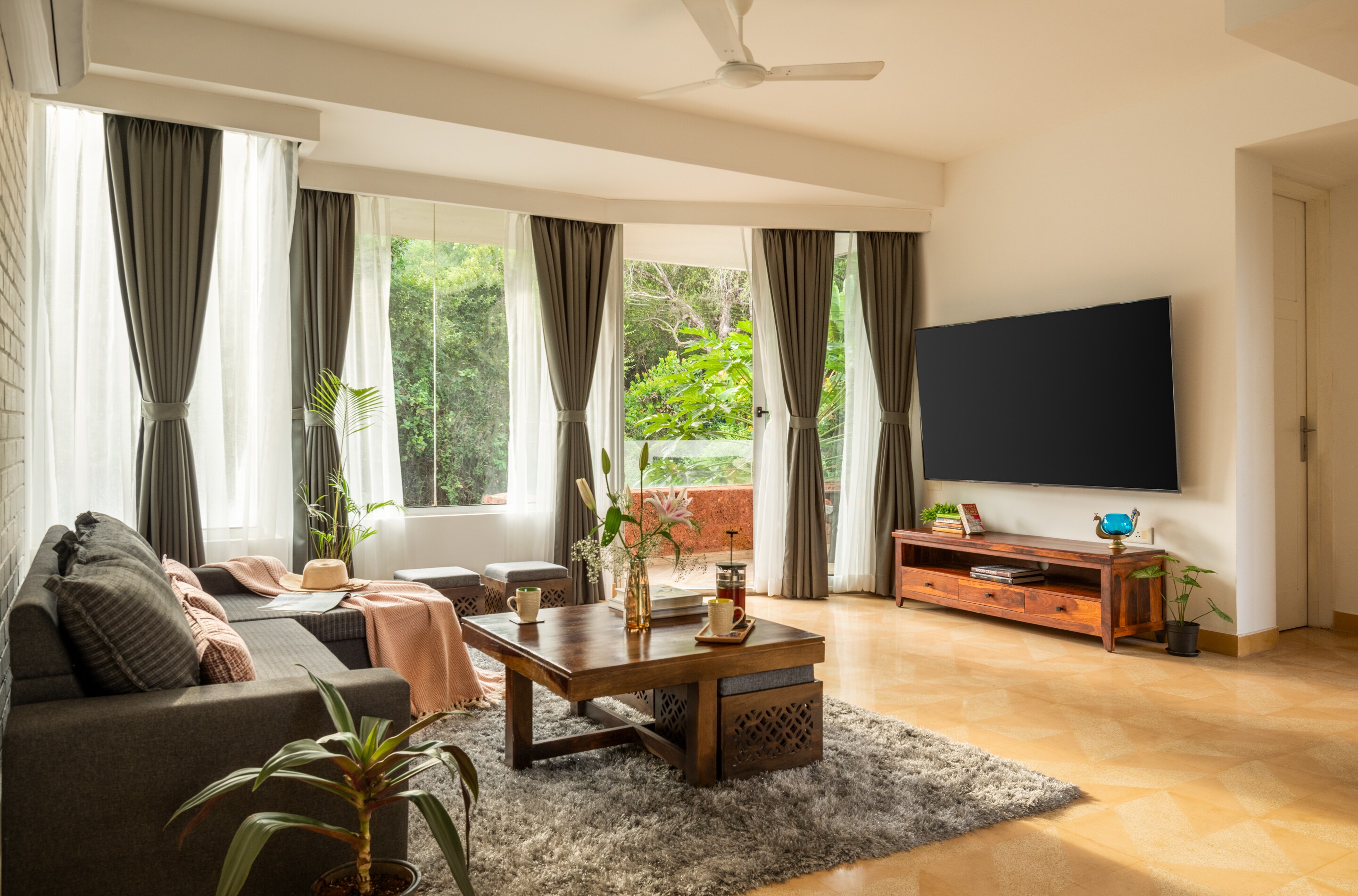 El Raso - 1BHK at Parra by the Bluekite(101) - Tap to explore photos