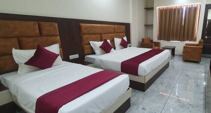 Satya Residency Room Type - Deluxe Three Bed AC Room