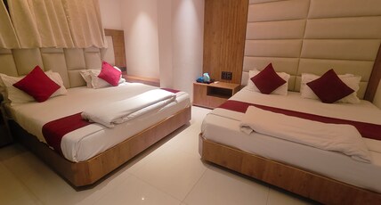 Hotel Anand Palace Room Type - VIP 4 BED (A.C)