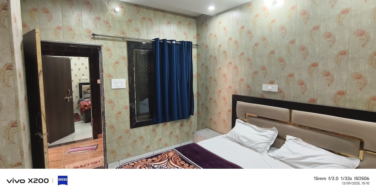 Rudrasht Home Stay - Tap to explore photos