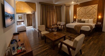 Royal Mansion by Fishpond Room Type - 1 Bedroom Family with Mountain View Royal Mansion by Fishpond Room Type - 1 Bedroom Family with Mountain View