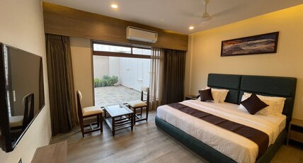 Hotel Vidhaan International Room Type - Premium Room