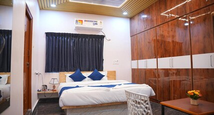 SAMASTA HOMESTAY Room Type - Deluxe Double Room