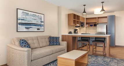 Candlewood Suites COLLINGWOOD, an IHG hotel Room Type - 1 King 1 Bedroom Suite Living Dining Areas