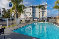 BEST WESTERN COLONIAL INN