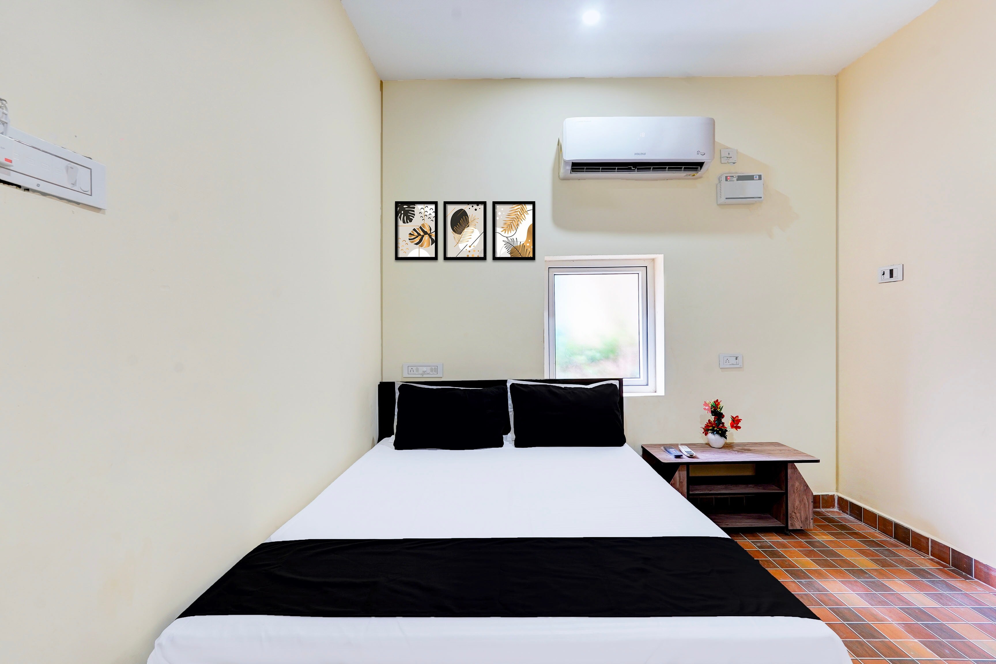 Hotel O Eswar RR Residency - Tap to explore photos