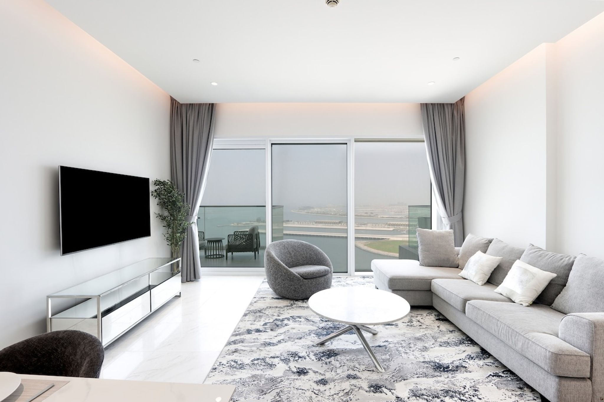 ELIVAAS Curated Beachfront One JBR Sea Palm Views - Tap to explore photos