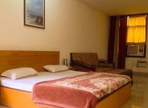 Hotel Terrace - Tap to explore photos