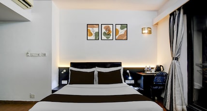Townhouse Oak Ballygunge Formerly Hotel Lovelock Room Type - Deluxe with Balcony Townhouse Oak Ballygunge Formerly Hotel Lovelock Room Type - Deluxe with Balcony
