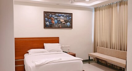 Nest Residency Near Mims Hospital Room Type - Residential AC King