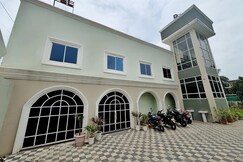 Hotel Dhana Lakshmi Bliss