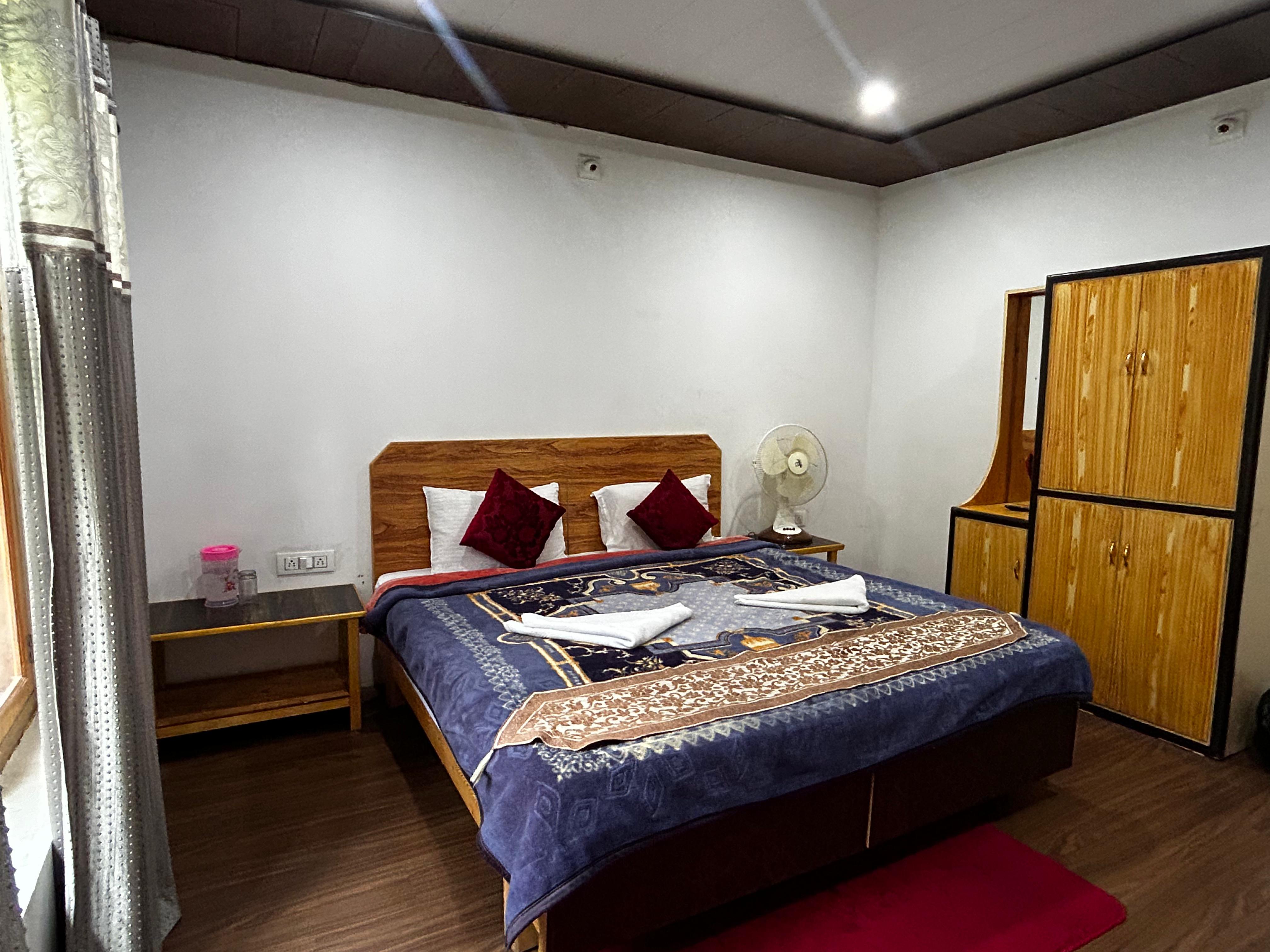 Sandfield Guest House | Rooms & Caretaker - Tap to explore photos