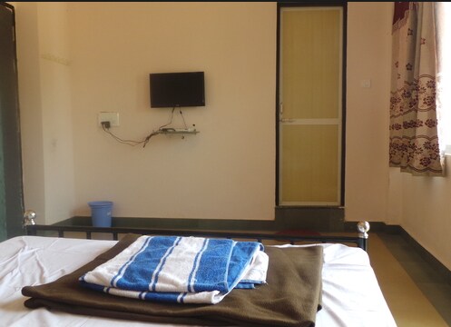 Hirkani Residency - Tap to explore photos