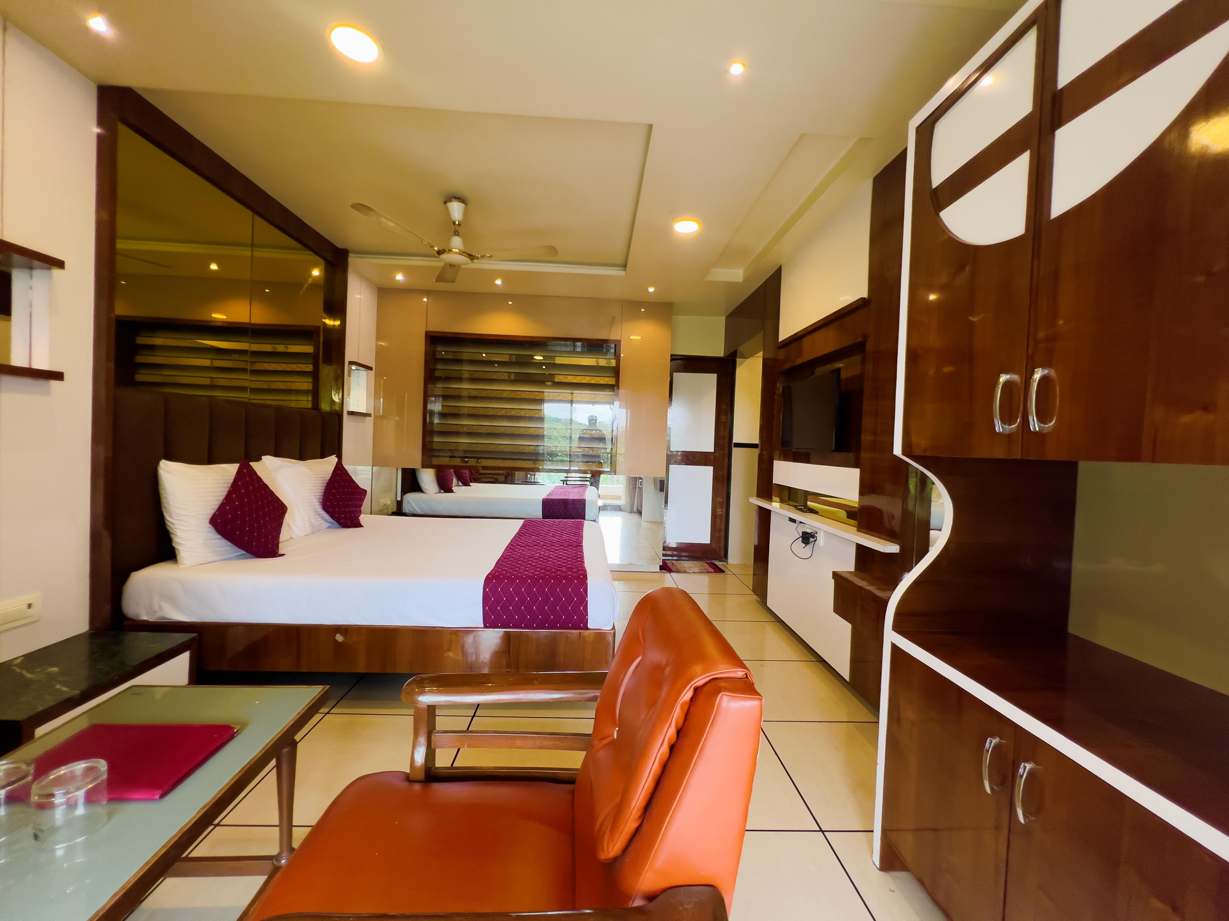 Hotel Dwaraka - Tap to explore photos