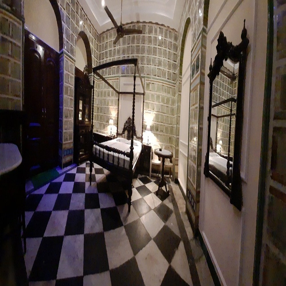 THE HOWRAH HOTEL - Tap to explore photos