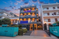 FabHotel Expressway 135