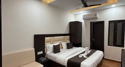 Hotel Kabir Royal Room Type - Deluxe Room