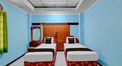 OYO 95140 Metro Guest House Room Type - Indonesia Deluxe Twin