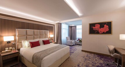 Ramada by Wyndham Continental Jeddah Room Type - 2 King Beds and 2 Twin Beds Suite Ramada by Wyndham Continental Jeddah Room Type - 2 King Beds and 2 Twin Beds Suite