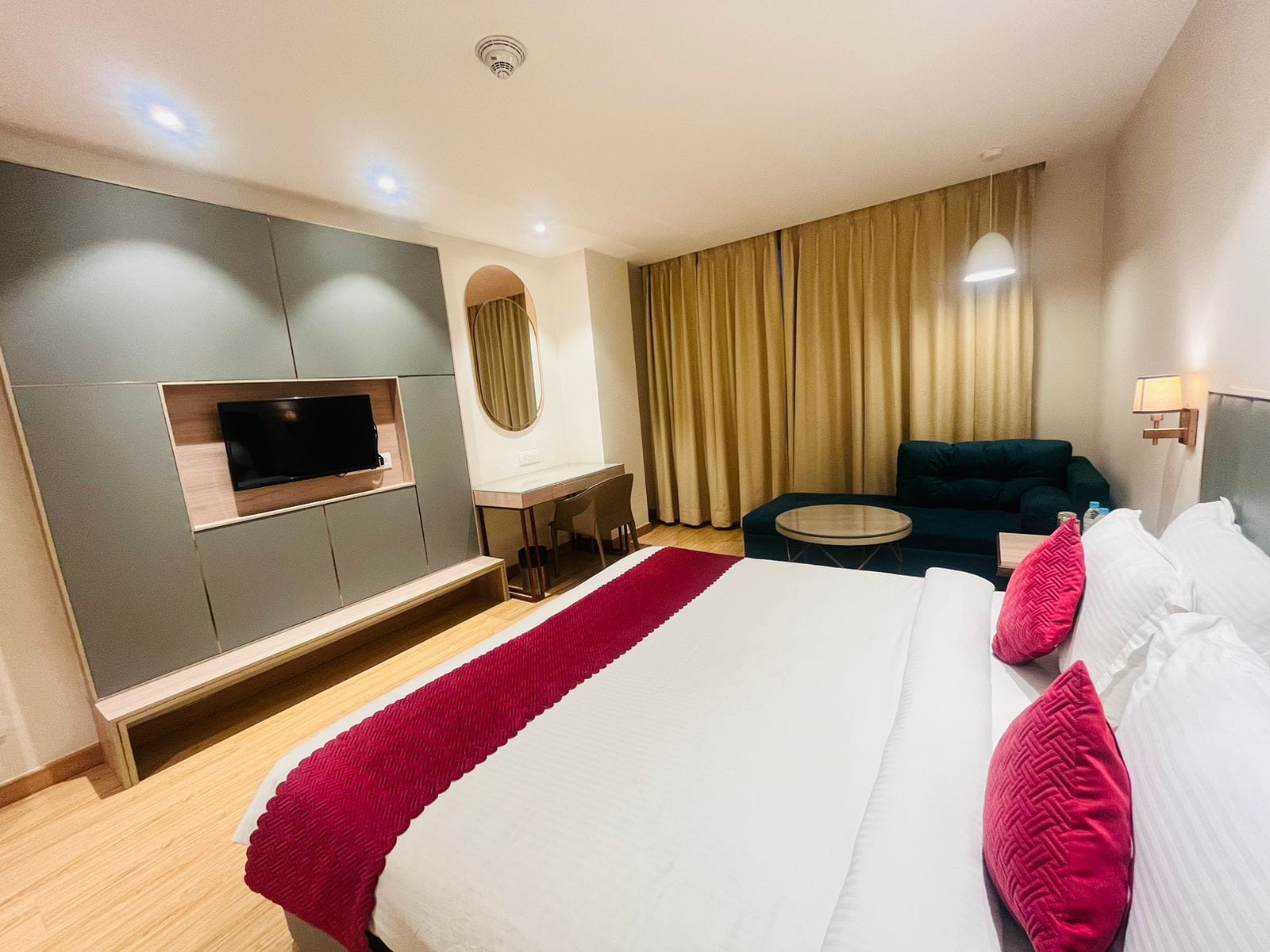 Orana Hotel & Convention (1-Minute Walk From Vaishali Metro) - Tap to explore photos