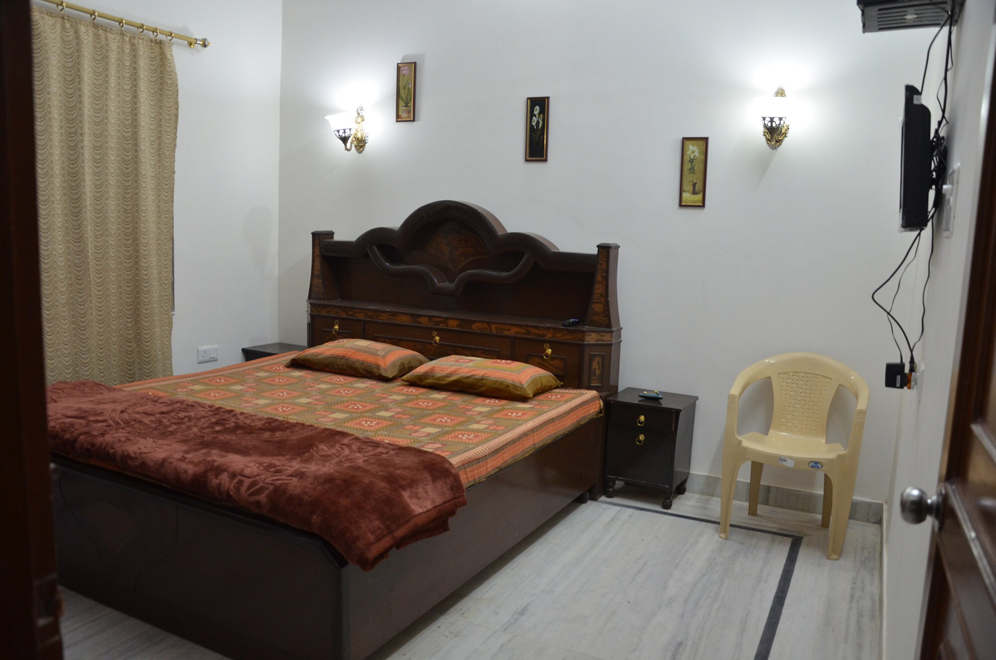 Hotel Satkar & Restaurant - Tap to explore photos