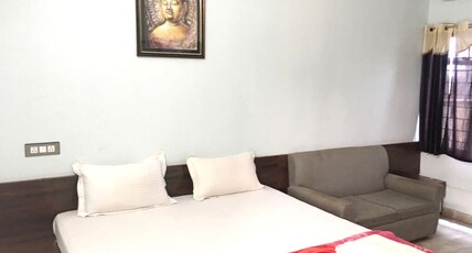 HOTEL OASIS PALACE Room Type - SUPER DELUX ROOM