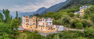 Pahalgam Twin Top