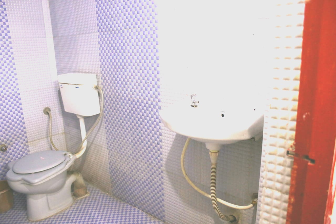 Hotel Raghav - Tap to explore photos