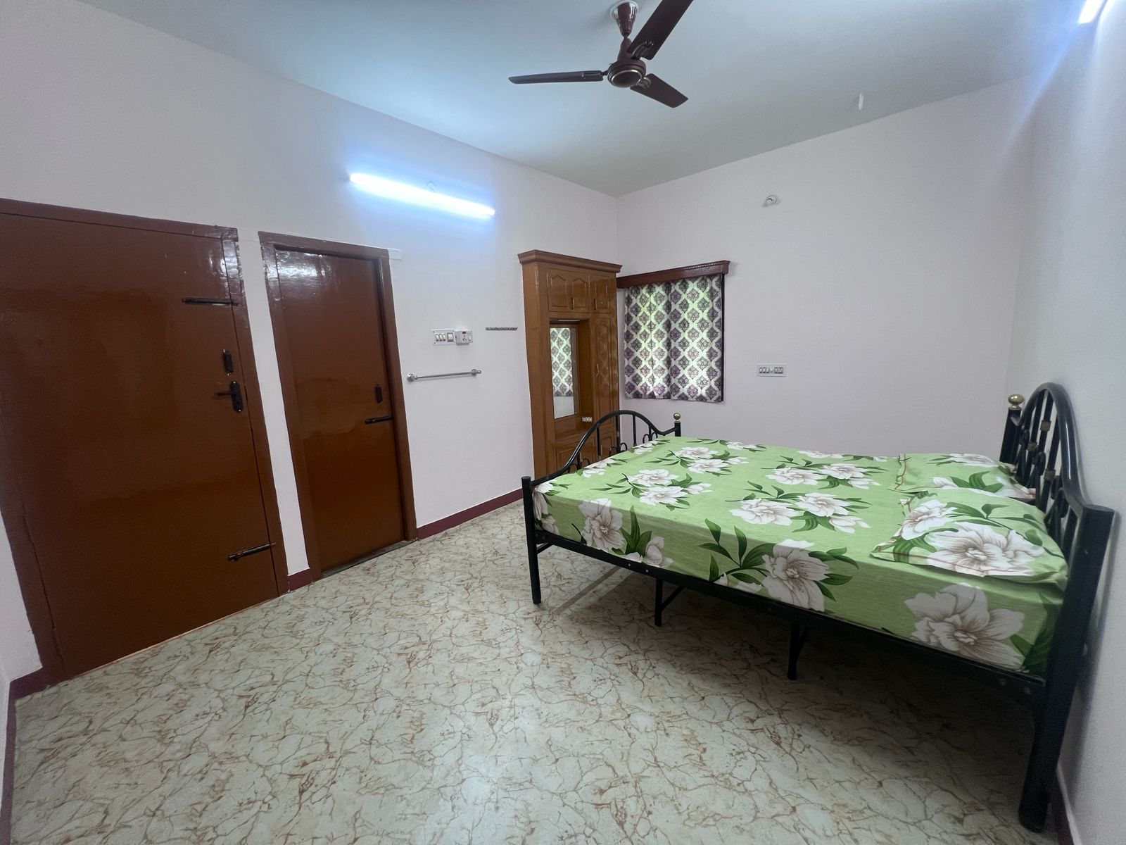 Cliff Castle Premium Stay - West Wing Yercaud - Tap to explore photos